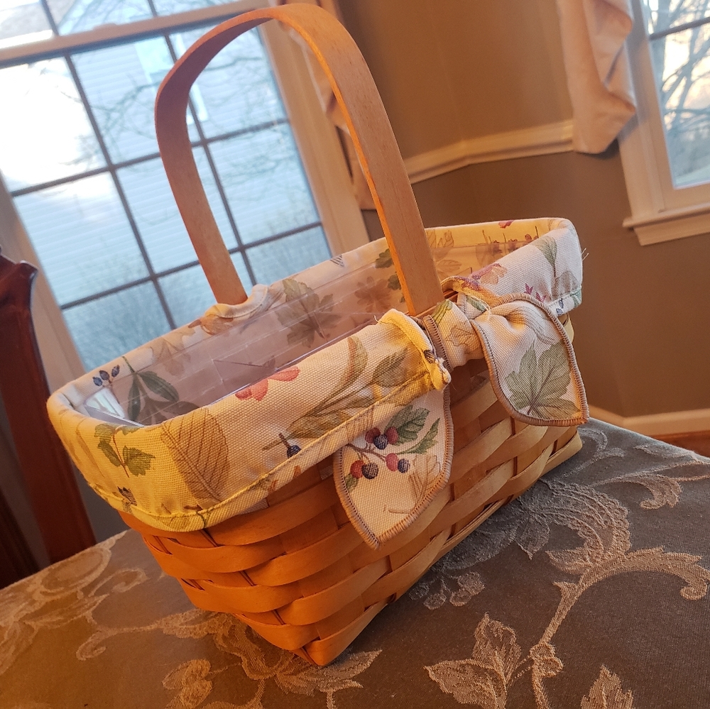 Longaberger Spring Basket W divider